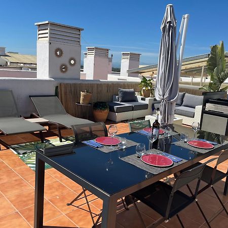 Appartement Avec Terrasse Sur Le Toit Vue Mer Rosas Exterior foto