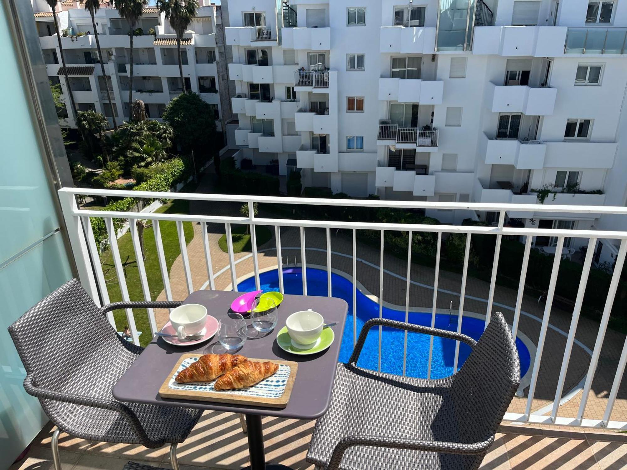 Appartement Avec Terrasse Sur Le Toit Vue Mer Rosas Exterior foto